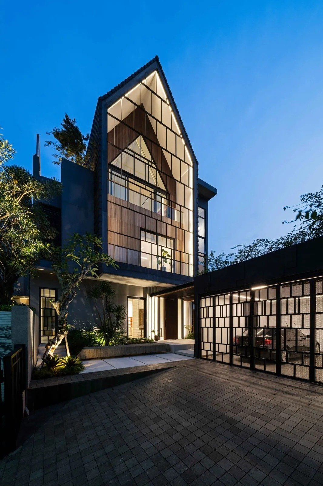Yori Antar-Han Awal & Partners Architects - The Most Inspirative Home Sanctuary Design 2023